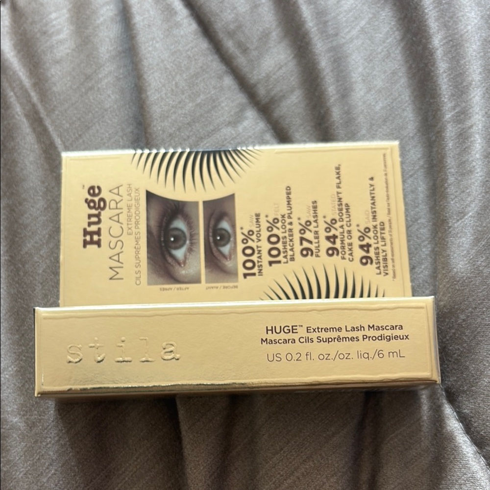 Stila Huge Extreme Lash Mascara in Gold Box